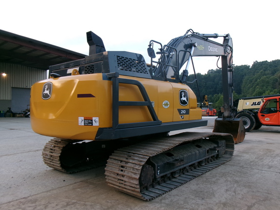 2024 John Deere 210 P