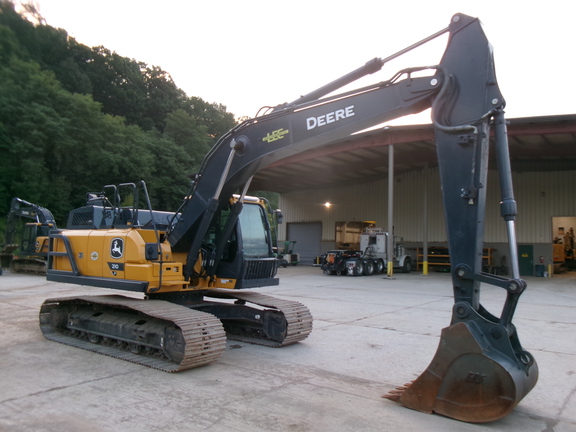 2024 John Deere 210 P