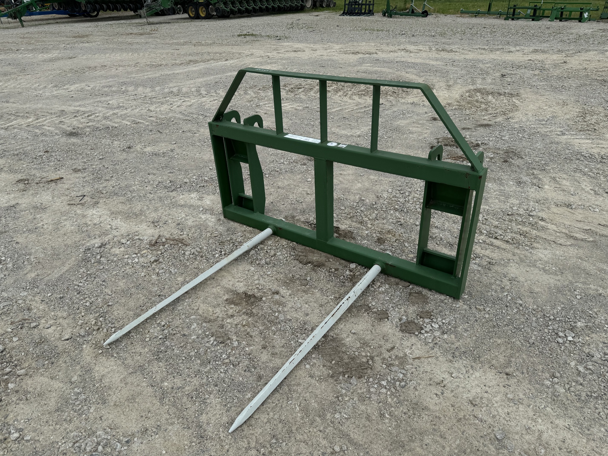 2019 TRI-L WW-2500QTDB1-H480 GREEN DOUBLE W 49" SPEARS29"X60" 2500# CAP at Heritage Tractor in Adrian, MO