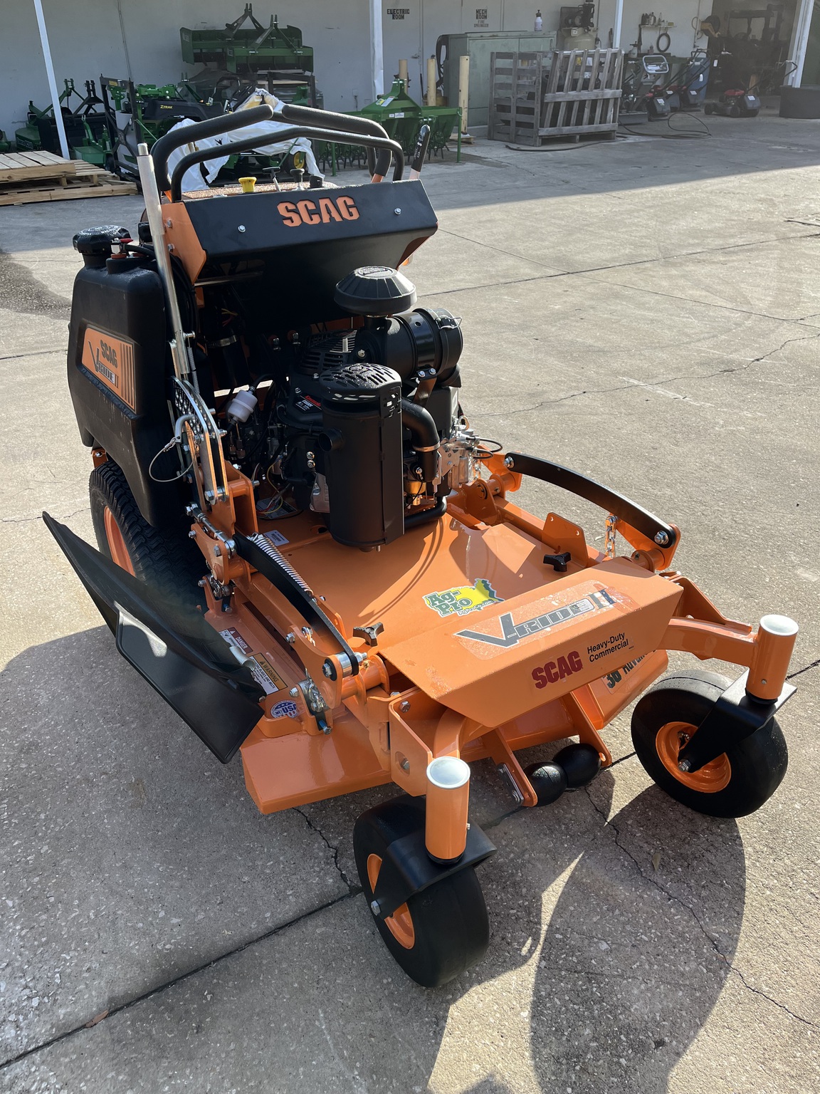 2024 Scag SVRII36A-19FX V-RIDE 36IN Image 3