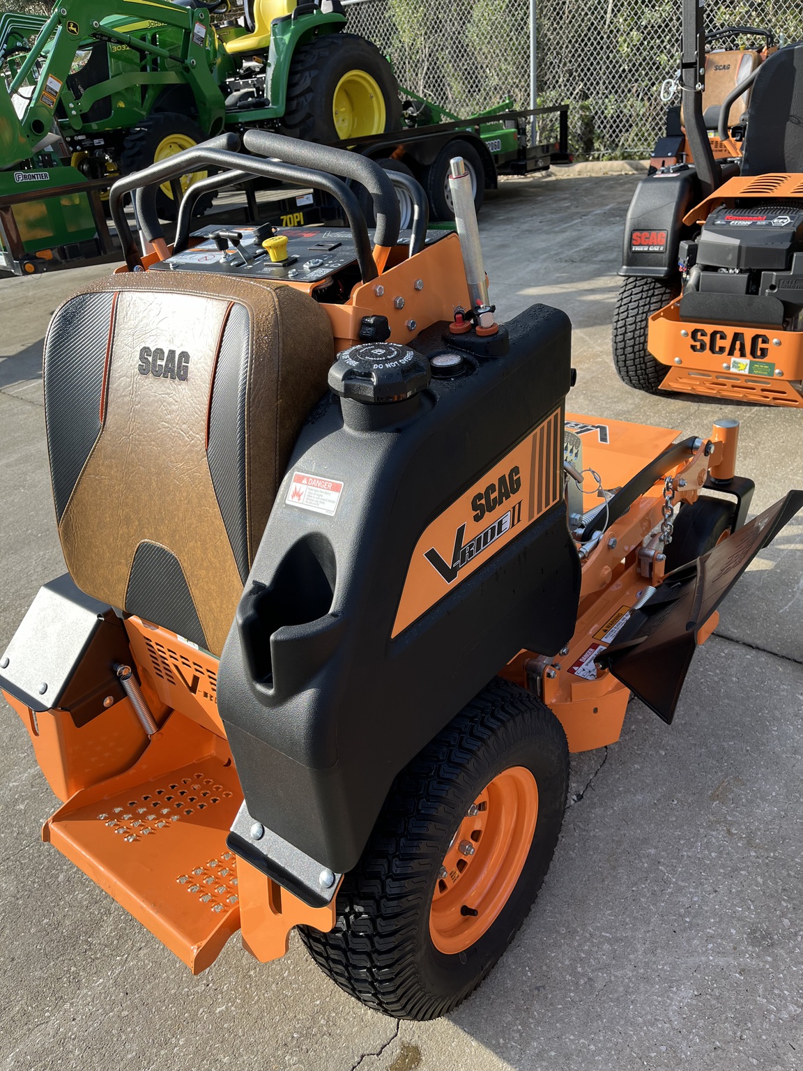 2024 Scag SVRII36A-19FX V-RIDE 36IN Image 6
