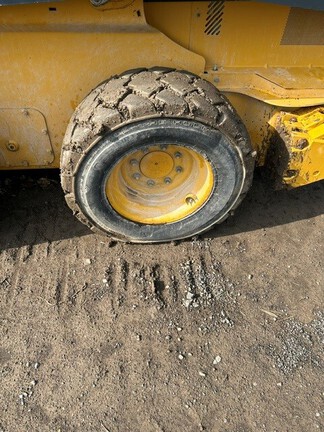 2023 John Deere 320G
