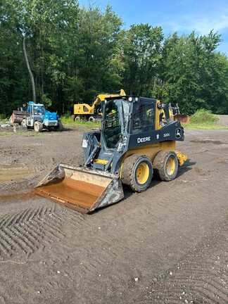 2023 John Deere 320G