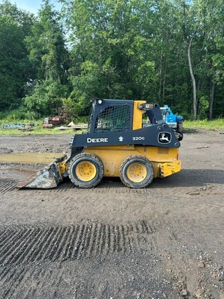 2023 John Deere 320G