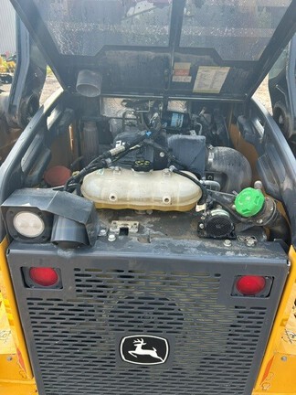 2023 John Deere 320G