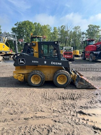 2023 John Deere 320G