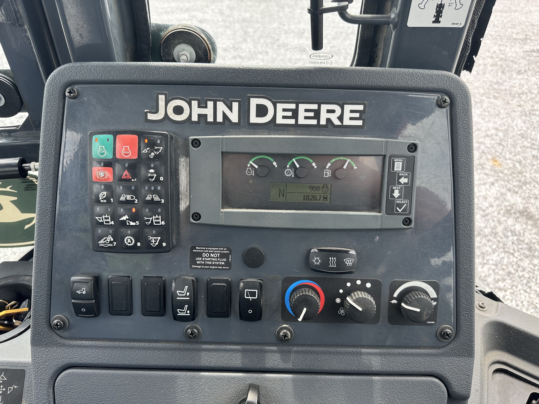 2022 John Deere 310SL Image 17