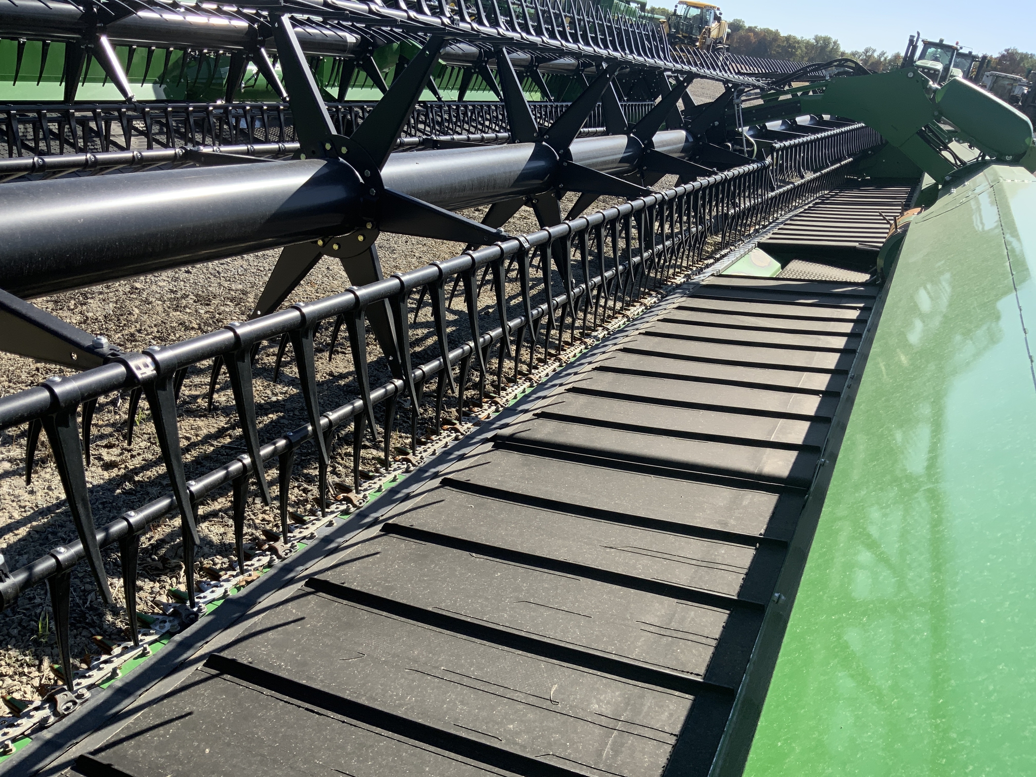 2018 John Deere 645FD Image 8