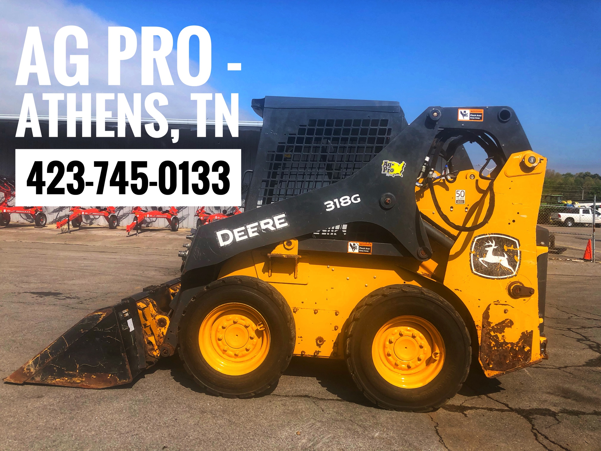 2020 John Deere 318G Image 2