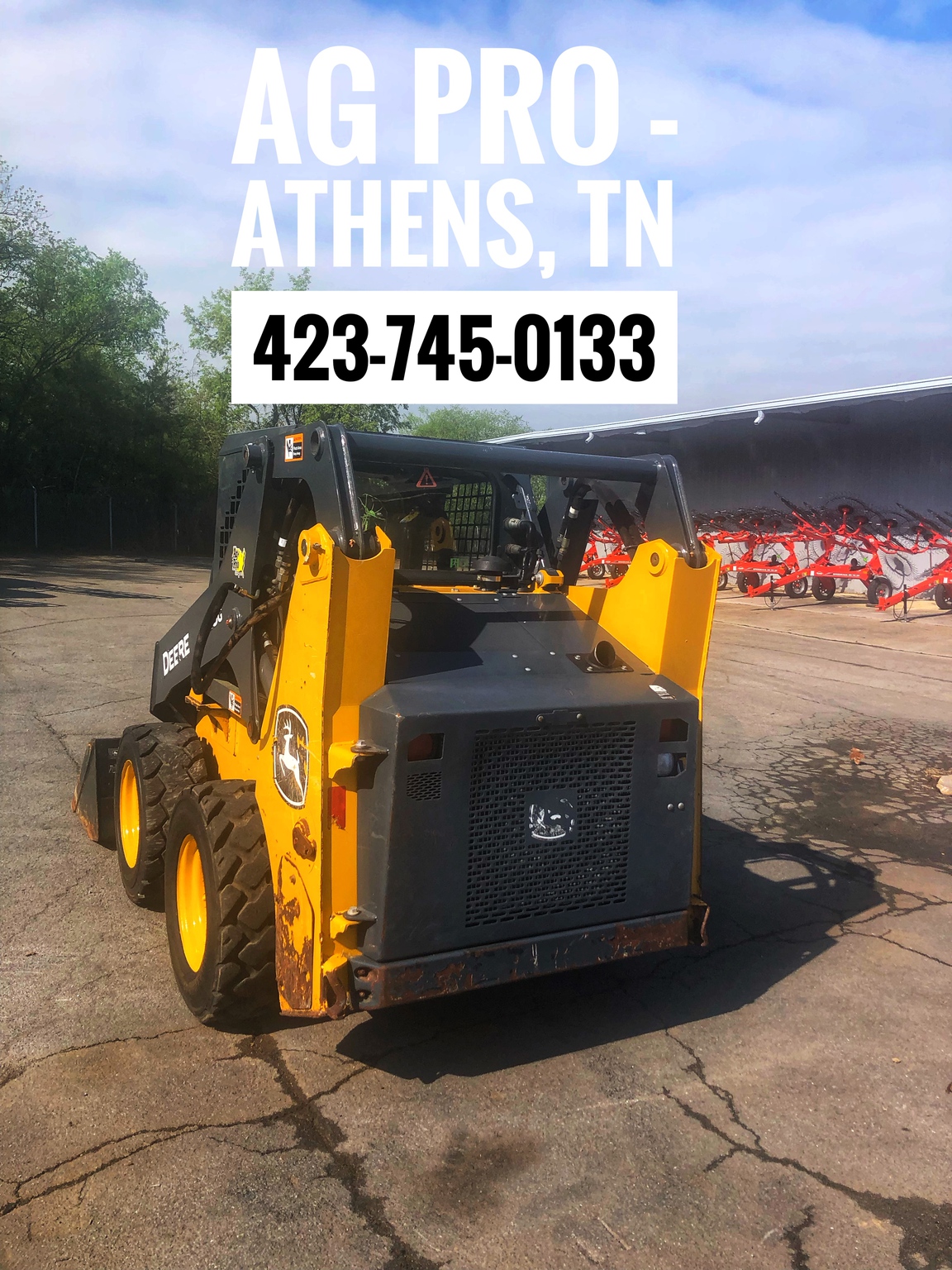 2020 John Deere 318G Image 4