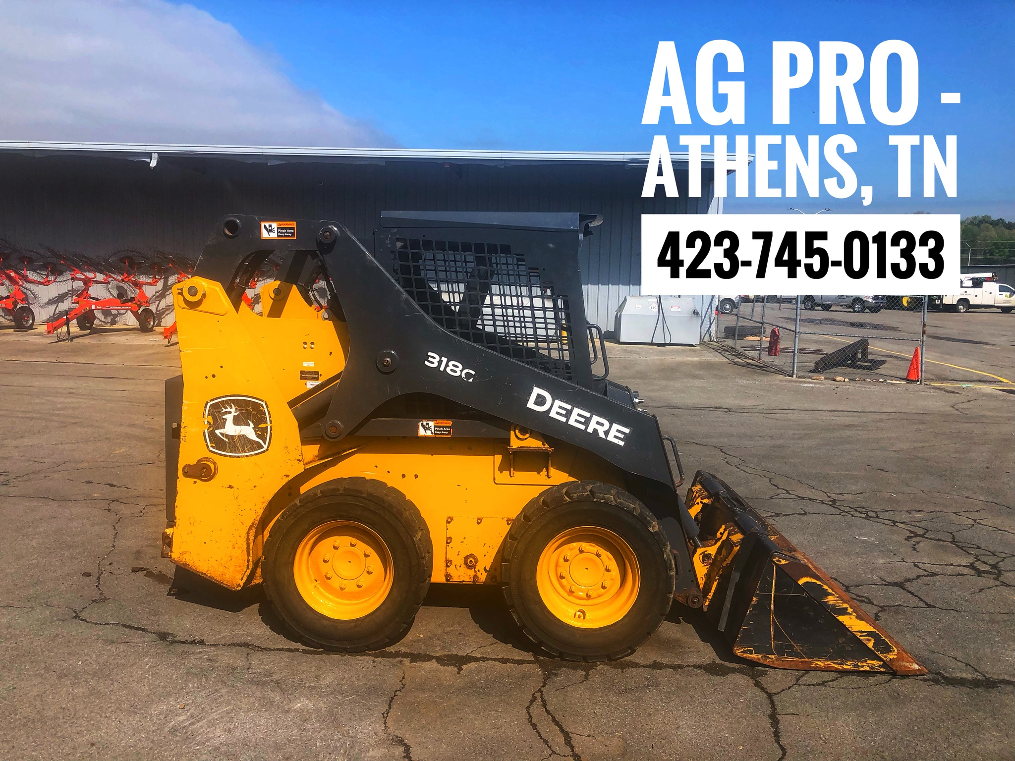 2020 John Deere 318G Image 1