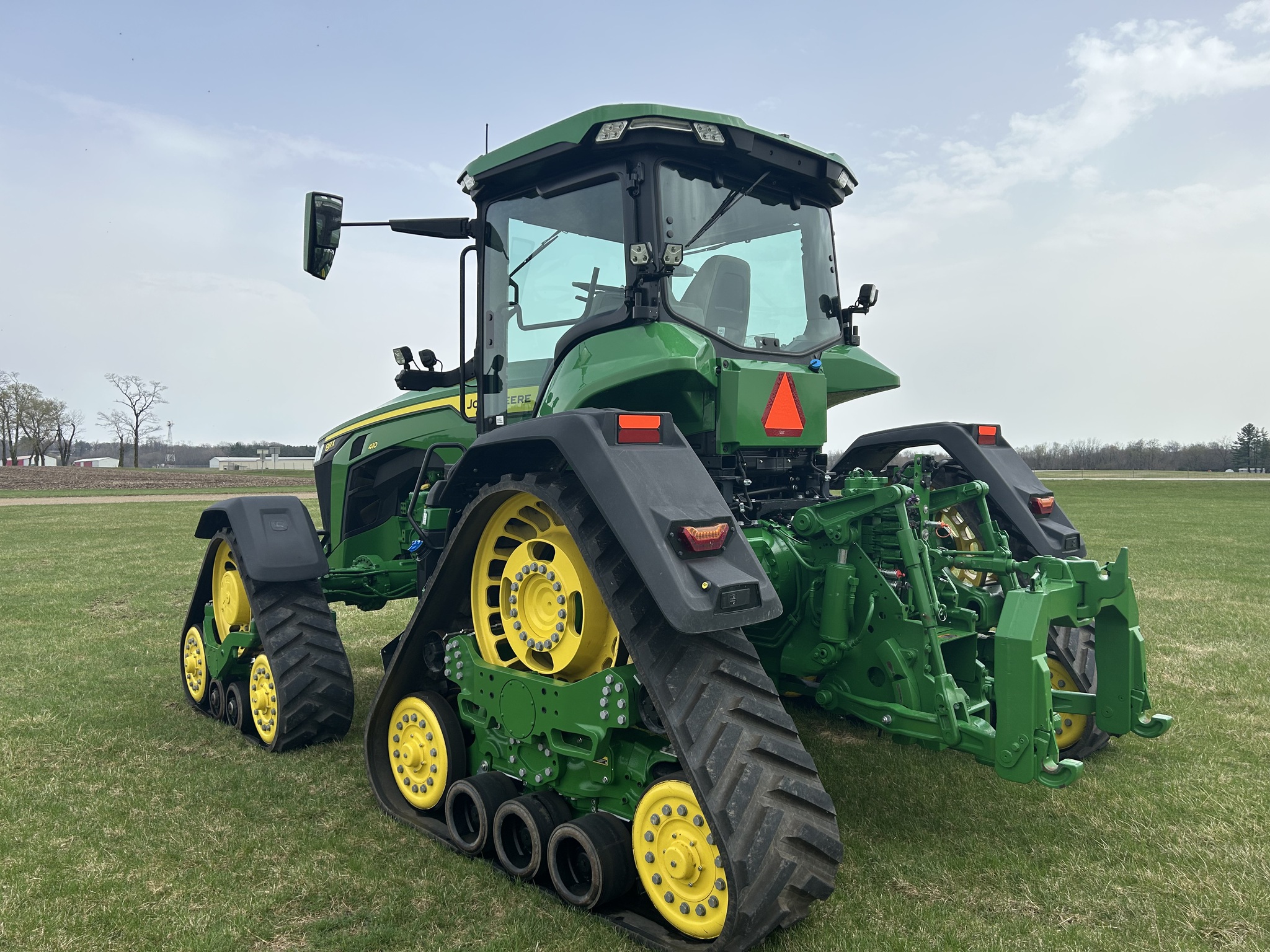  2021 John Deere 8RX 410 at Heritage Tractor in Lacon, IL