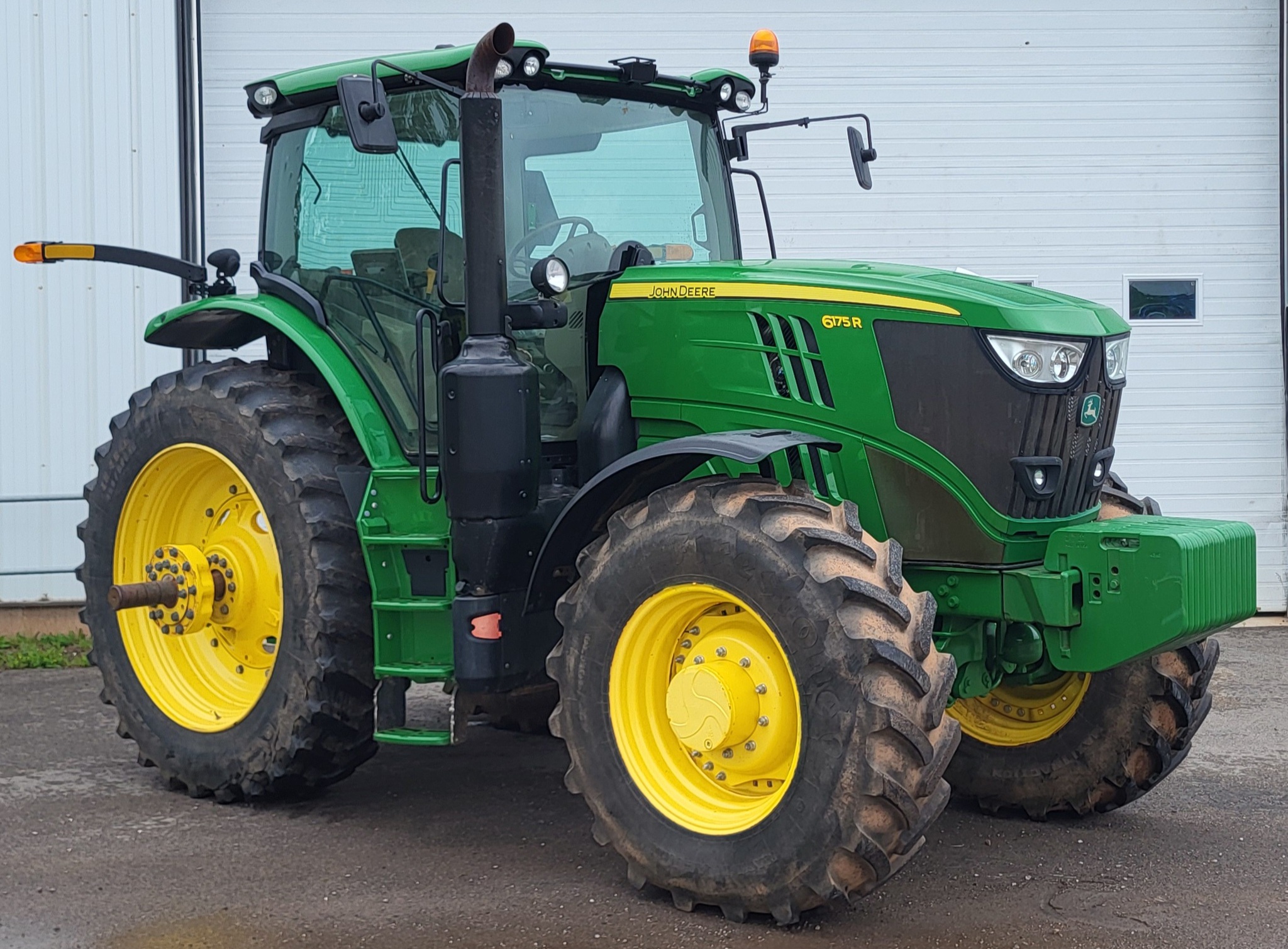 2020 John Deere 6175R Image 2