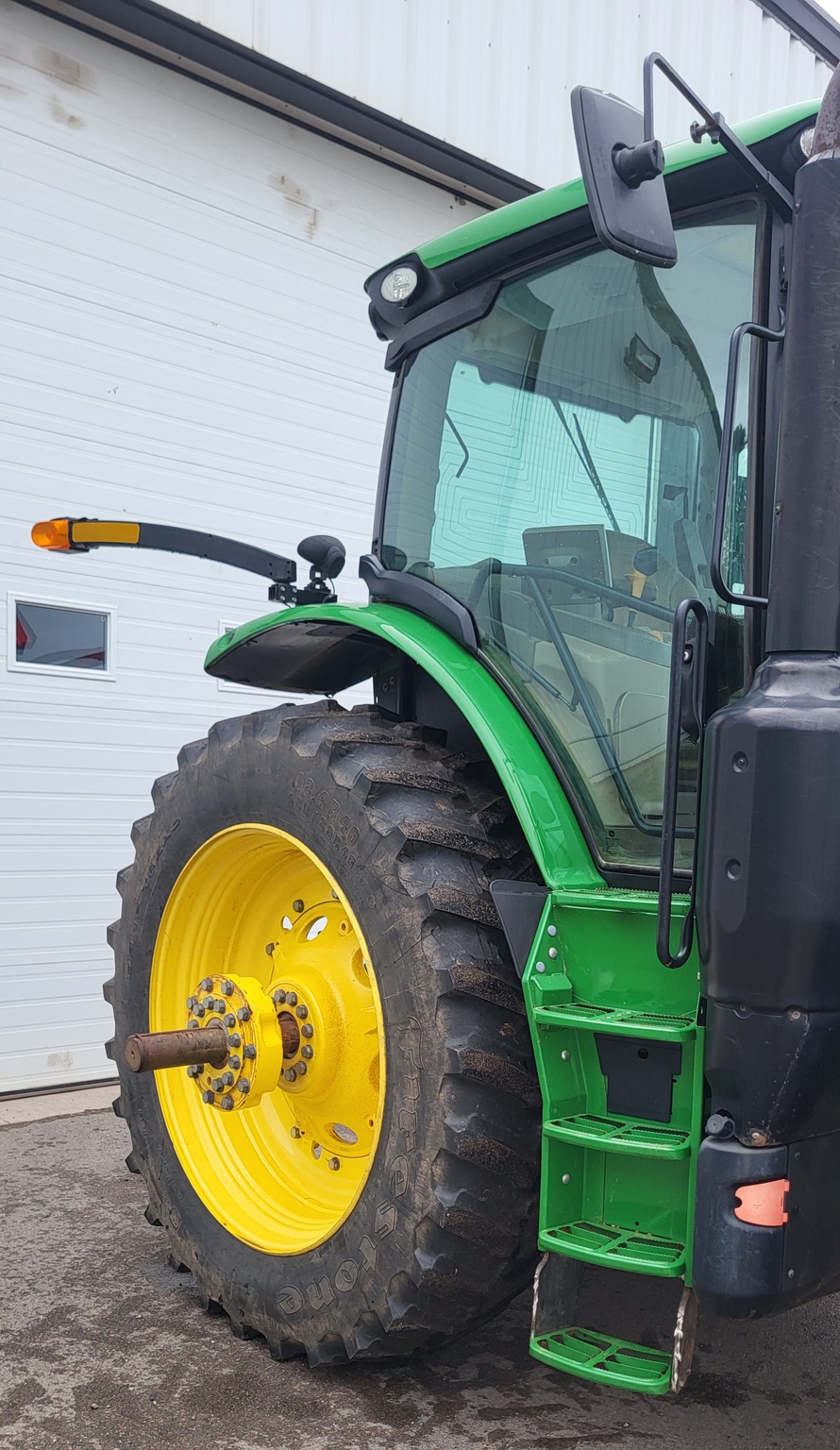 2020 John Deere 6175R Image 6