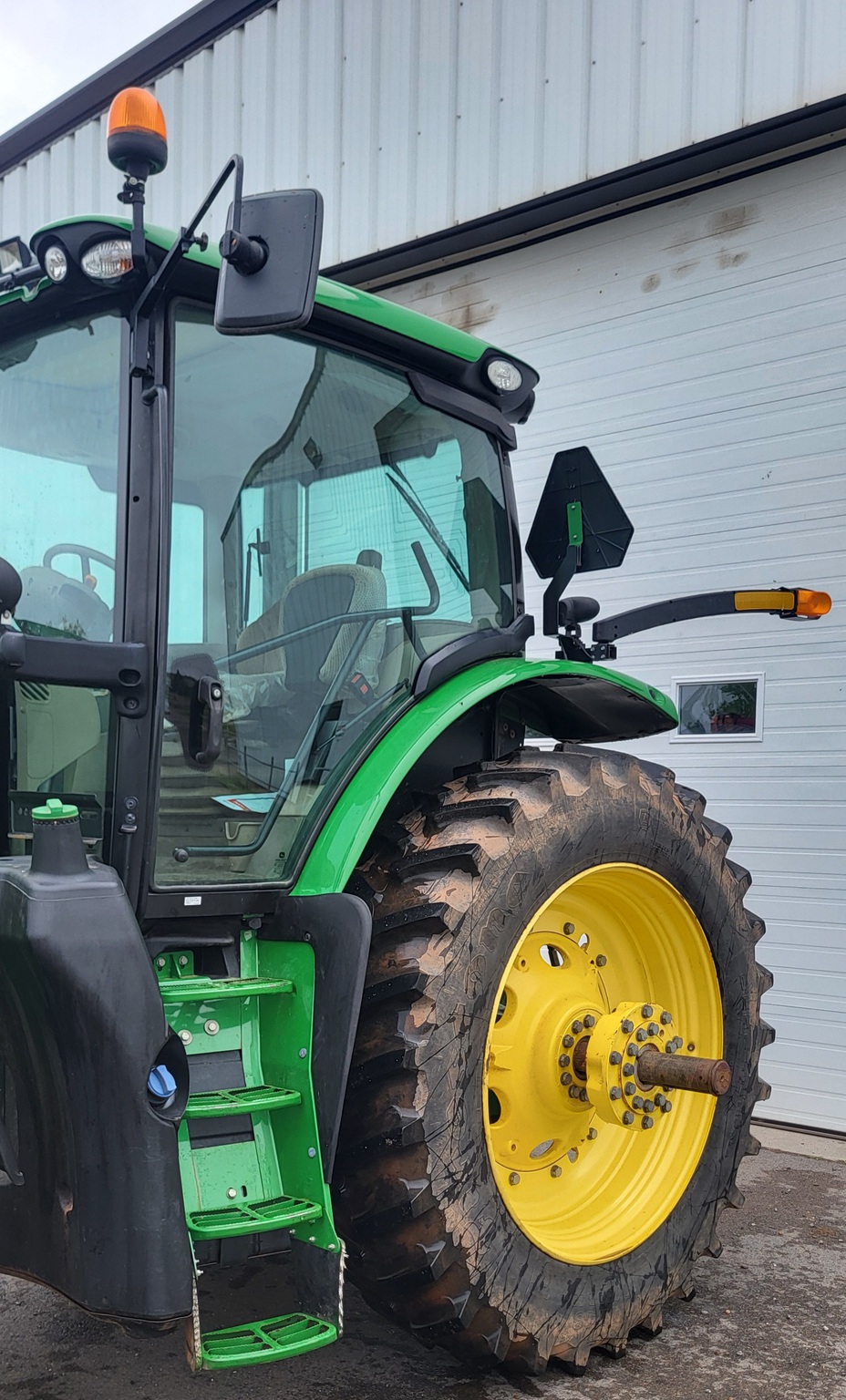 2020 John Deere 6175R Image 5