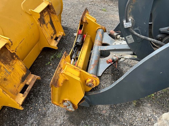 2023 John Deere 304 G