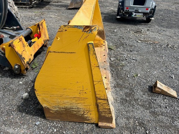 2023 John Deere 304 G