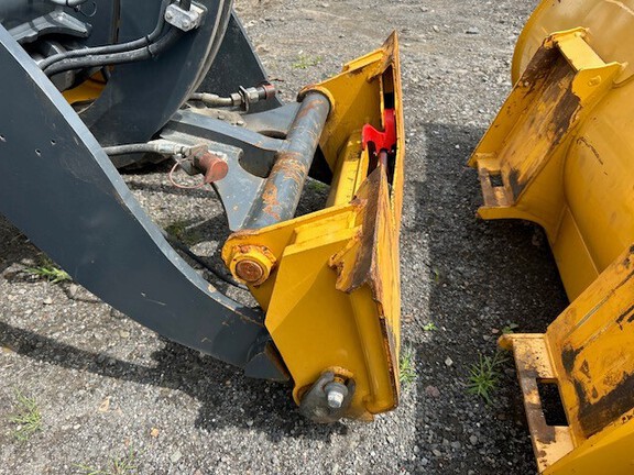 2023 John Deere 304 G