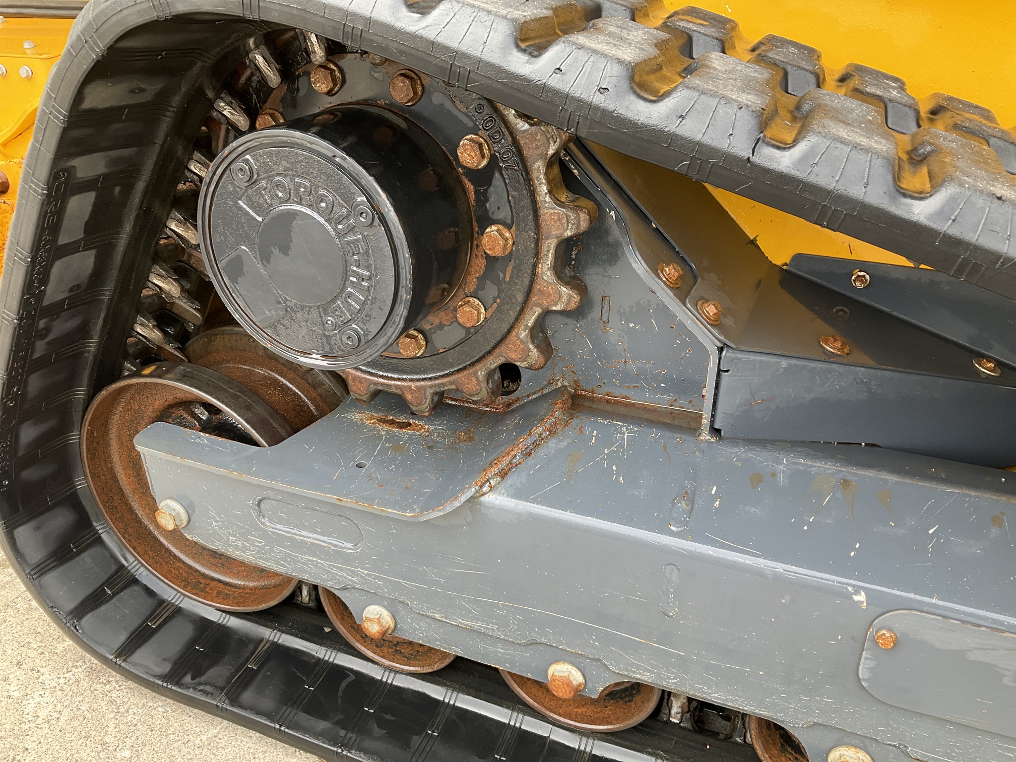 2021 John Deere 333G Image 17