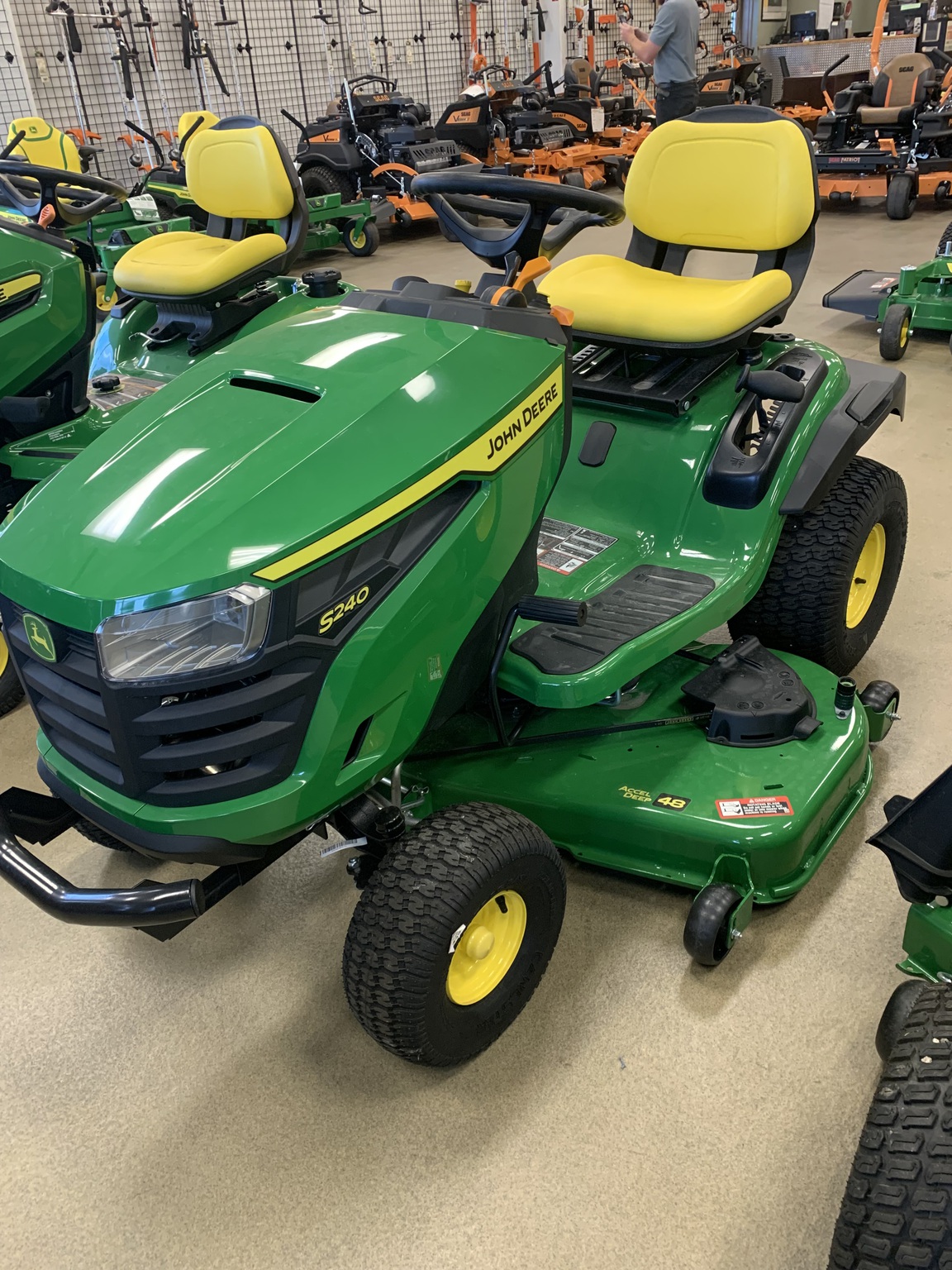 2025 John Deere S240 48IN DECK Image 1