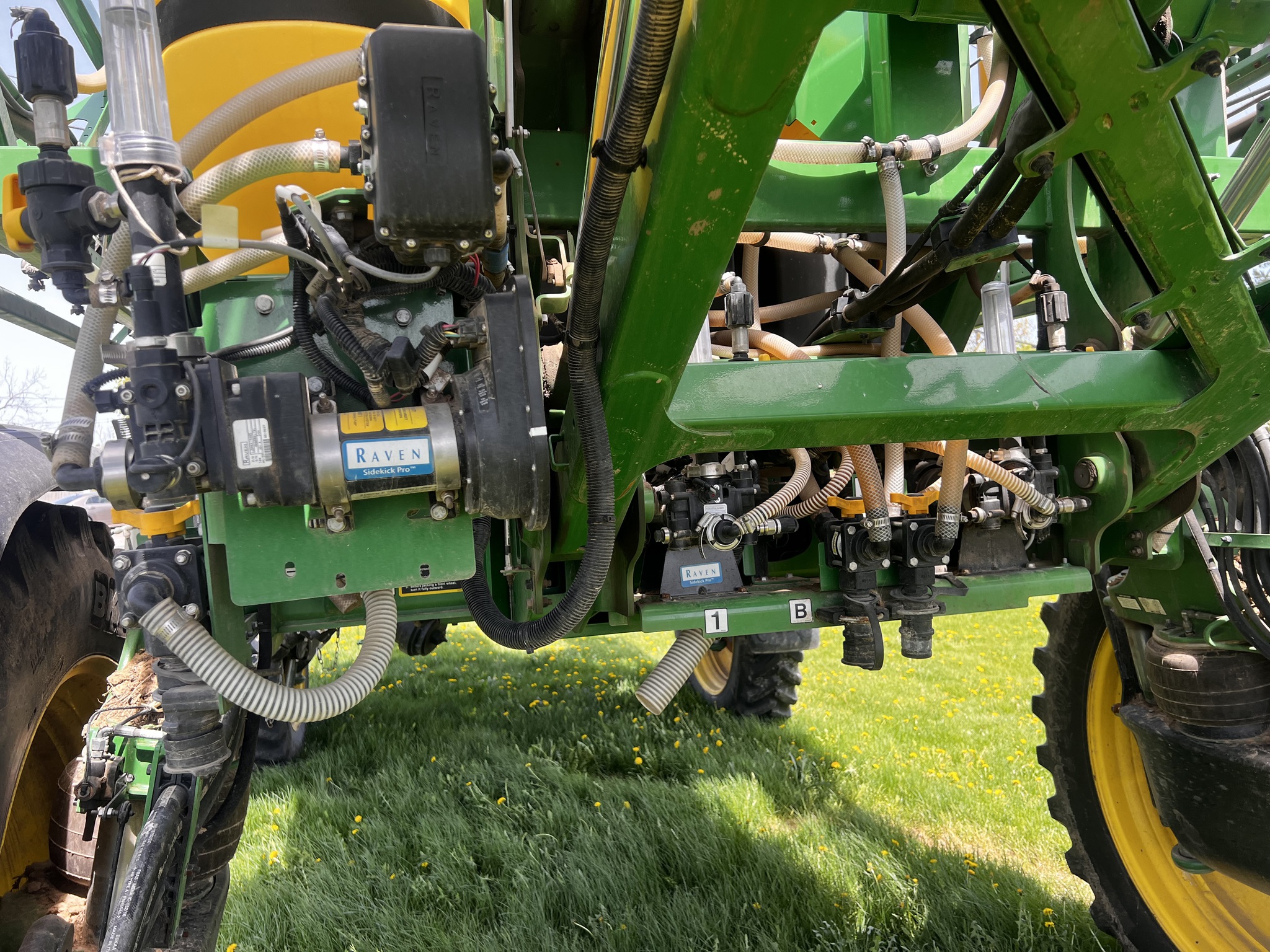 2024 John Deere 410R Image 8