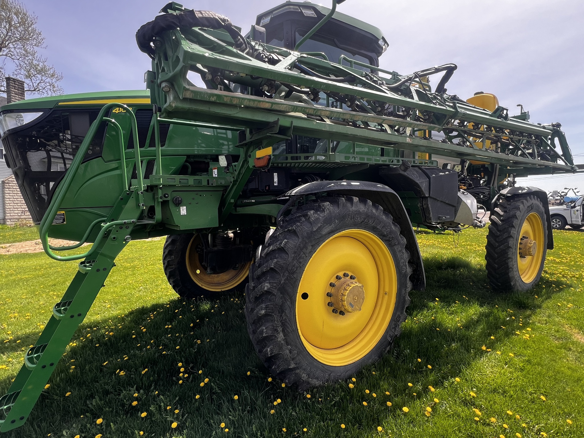 2024 John Deere 410R Image 1