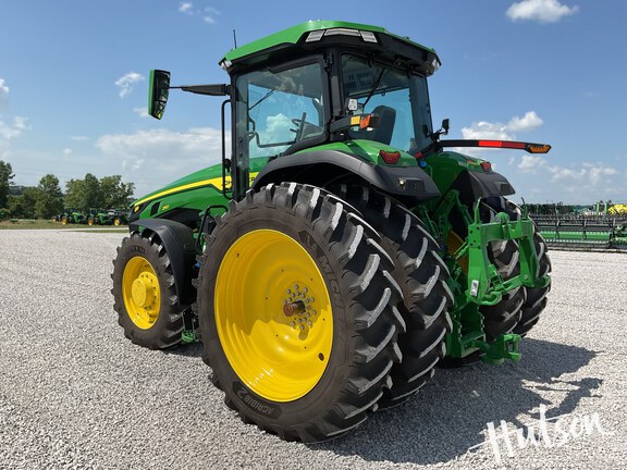 Photo of 2024 John Deere 8R 250