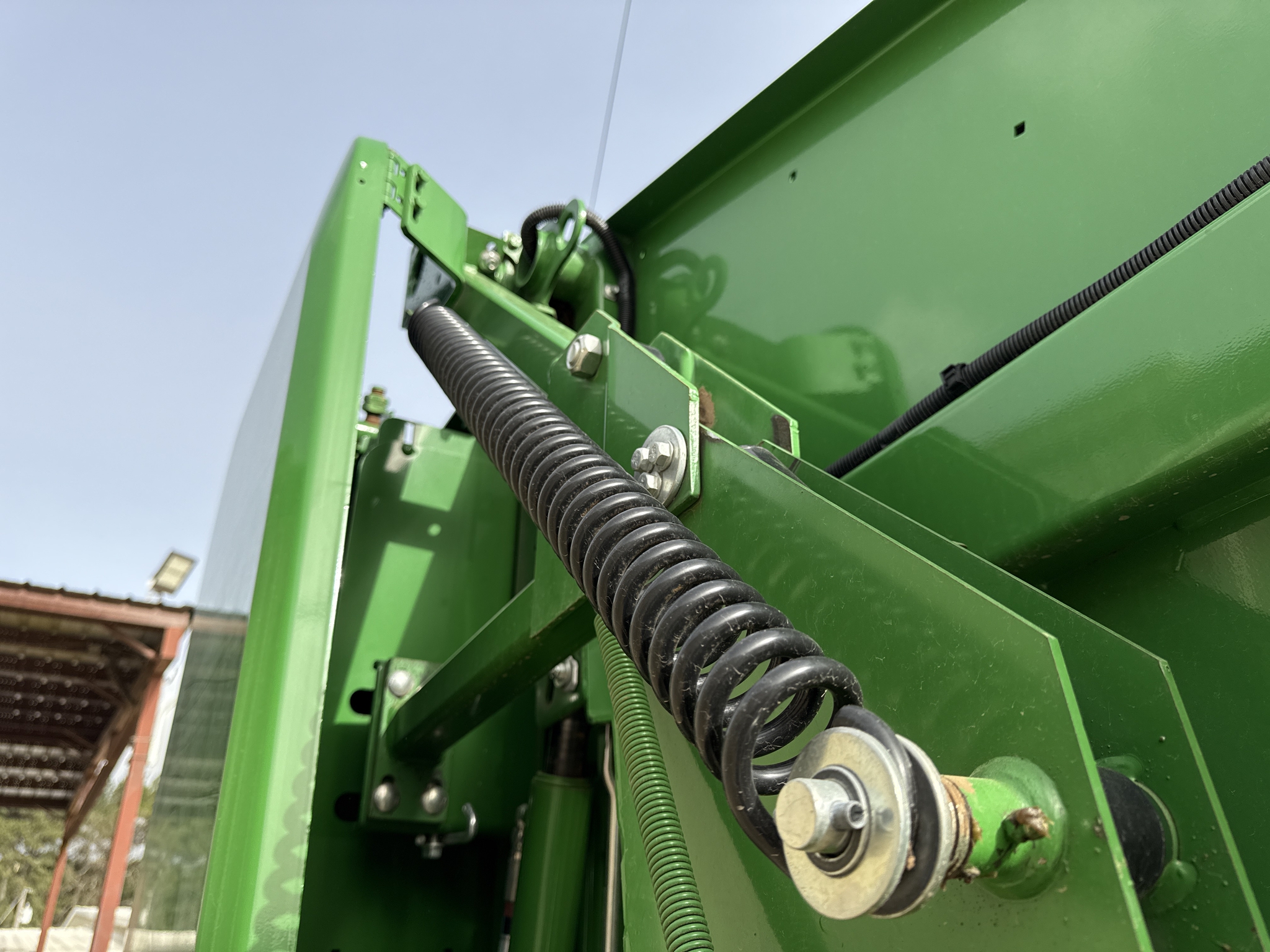 2022 John Deere 560M Image 27