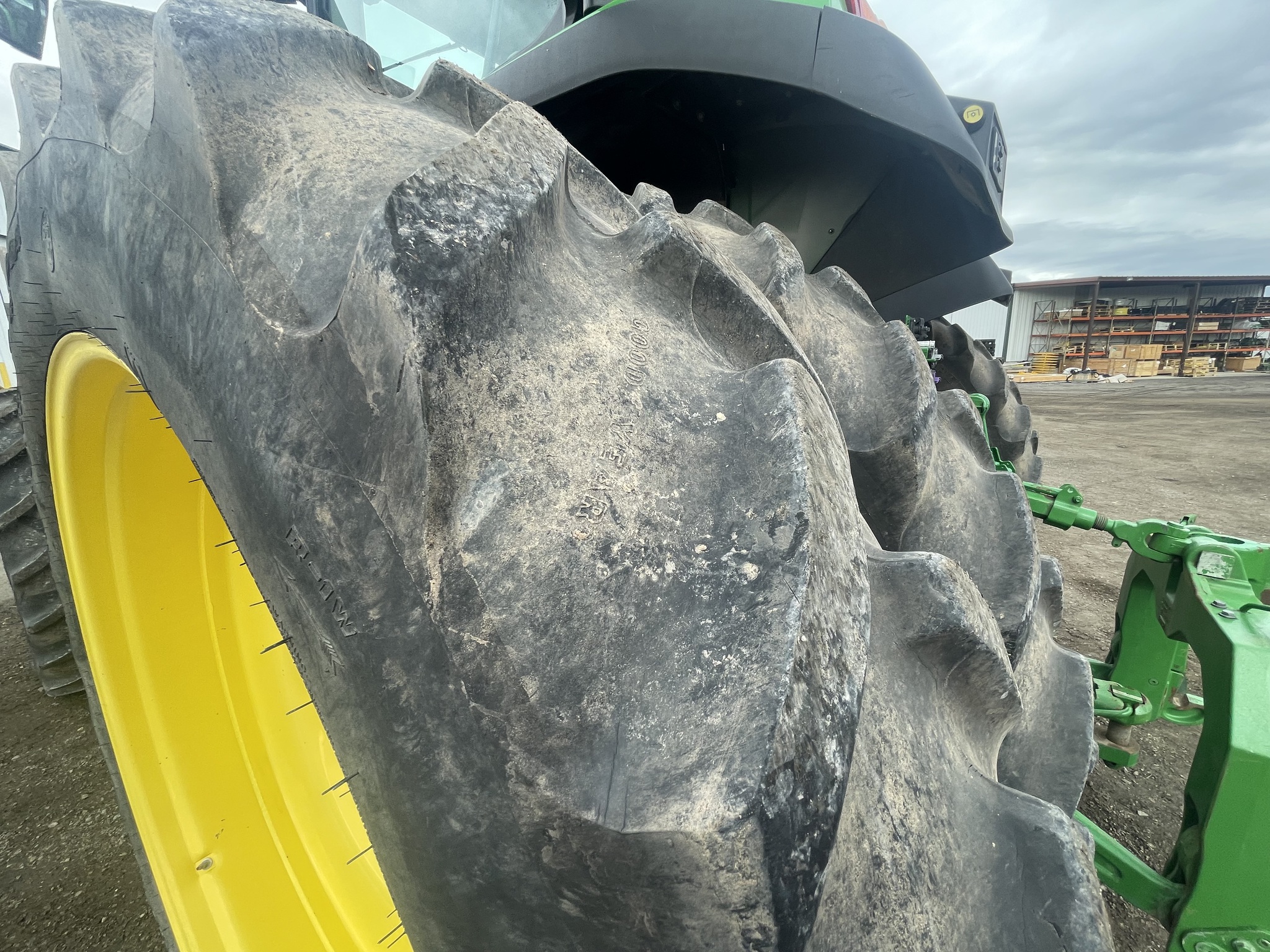 2021 John Deere 8R 310 Image 11