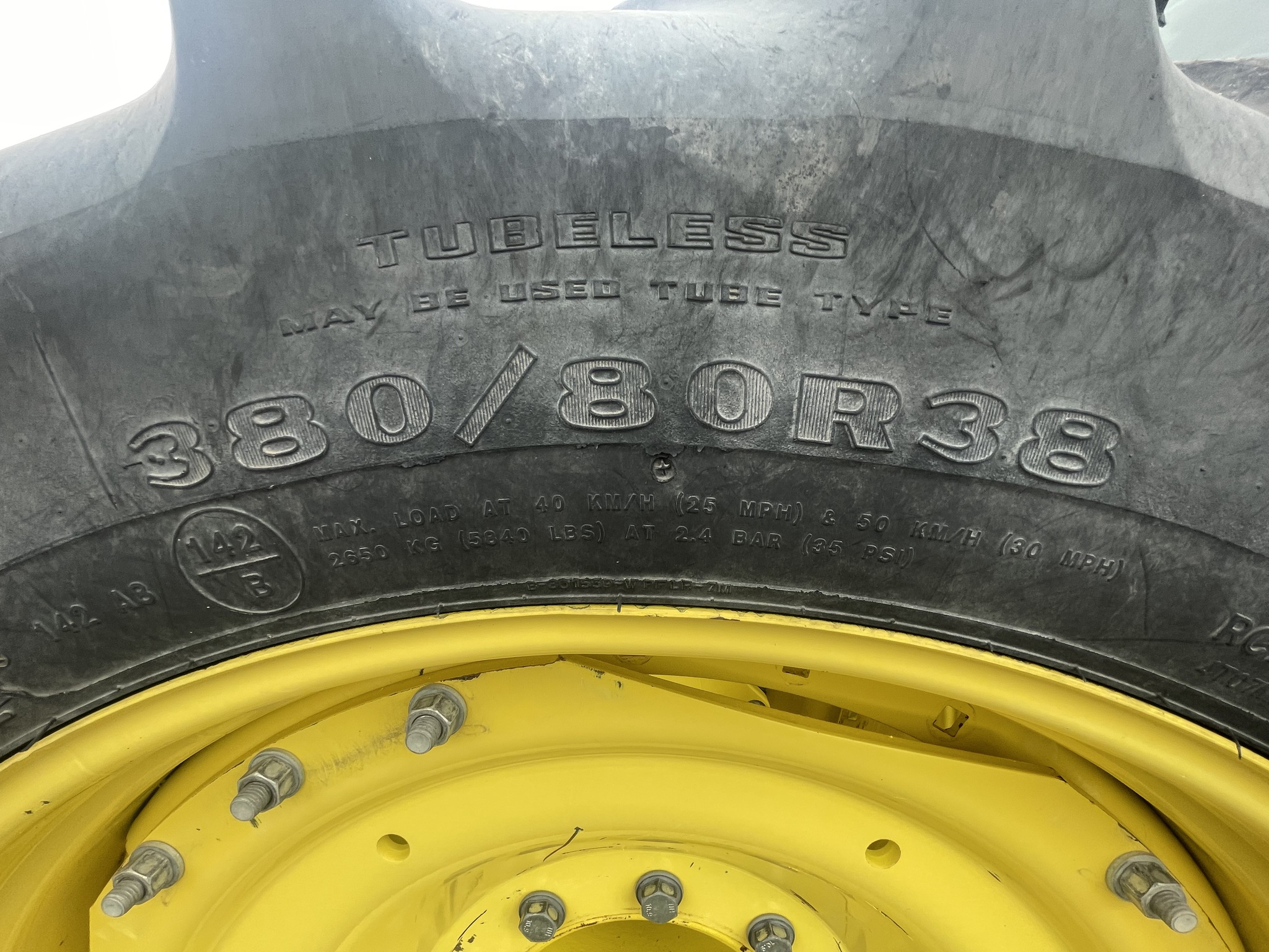 2021 John Deere 8R 310 Image 12