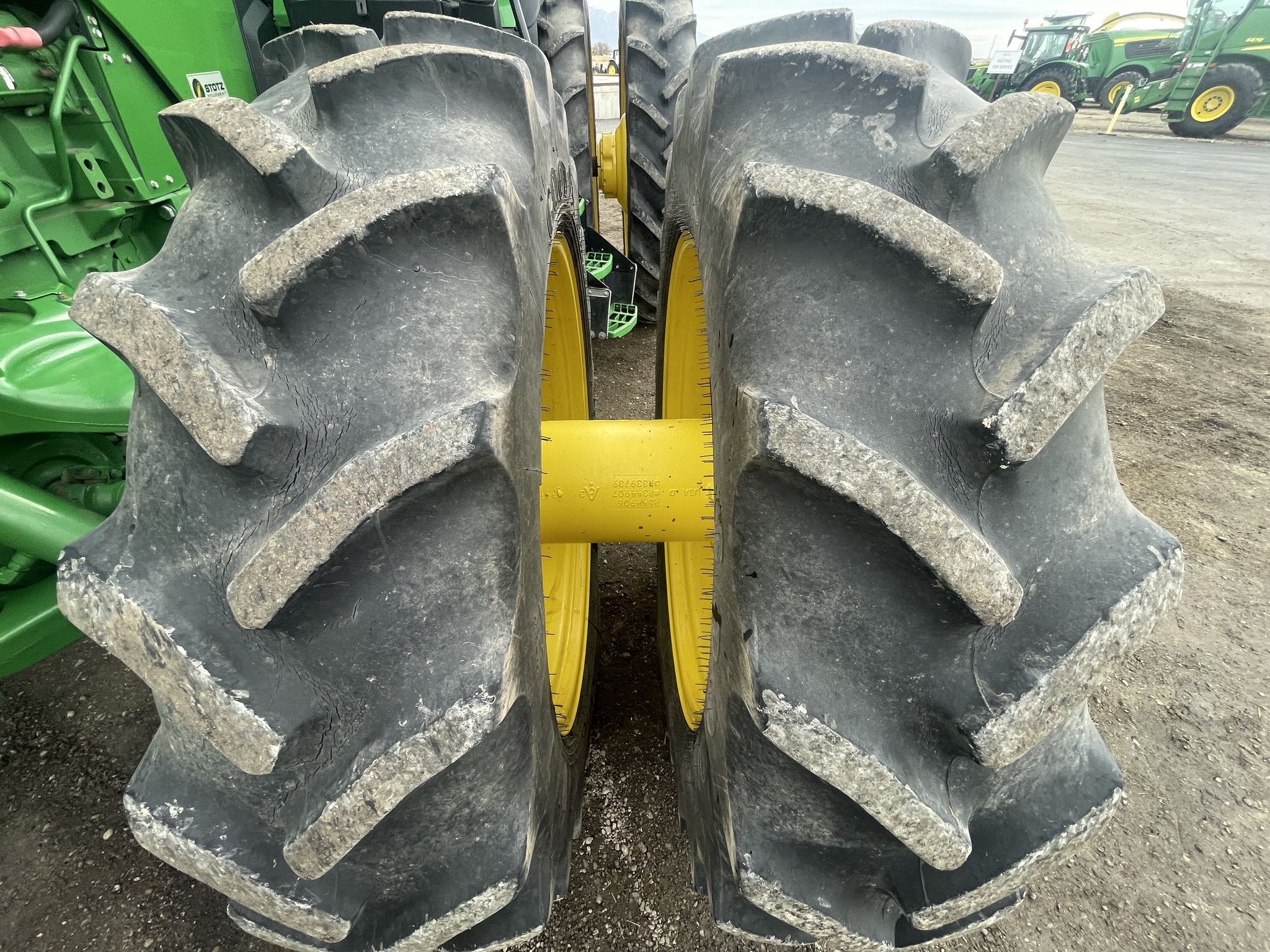 2021 John Deere 8R 310 Image 13