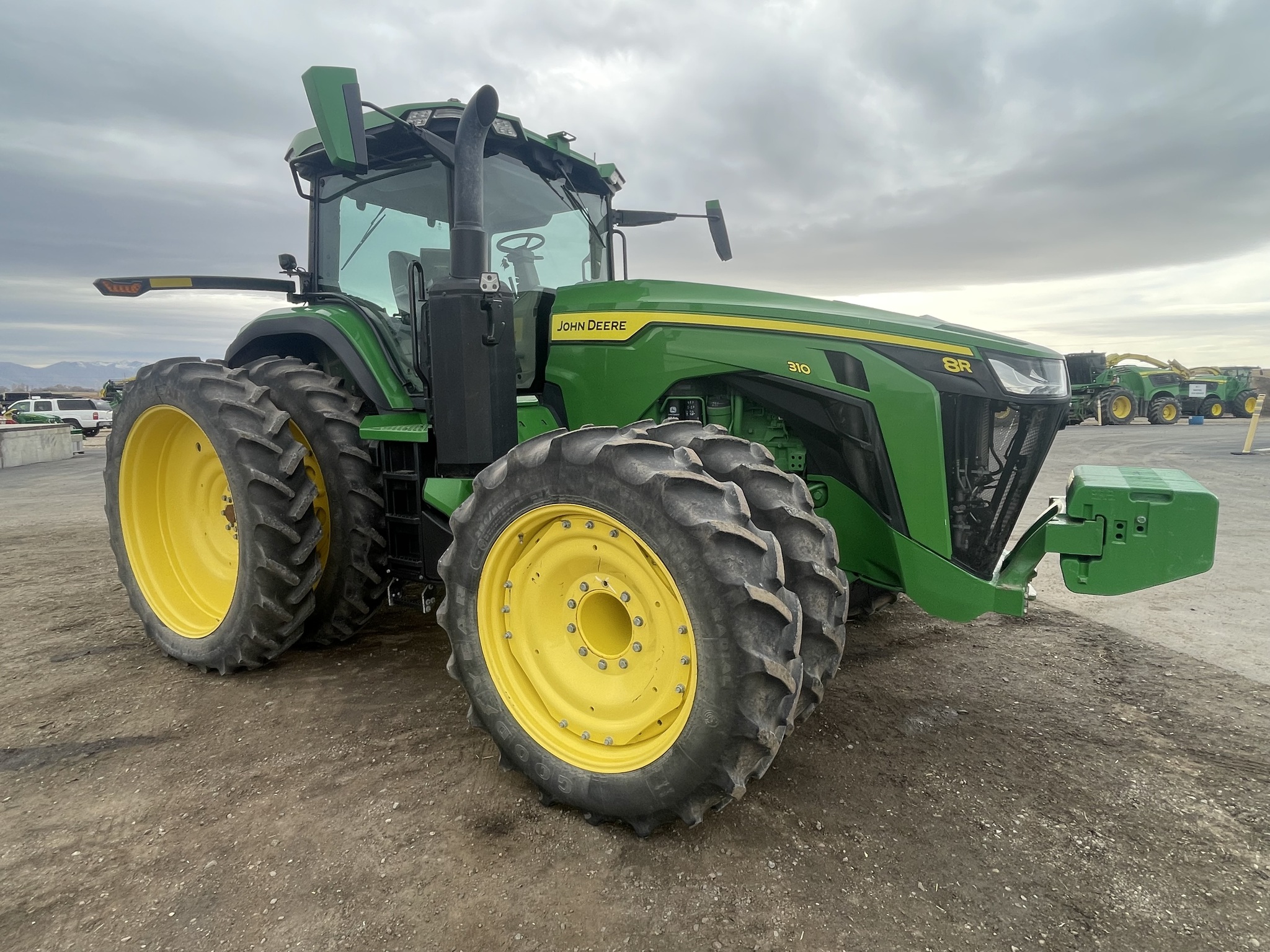 2021 John Deere 8R 310 Image 3