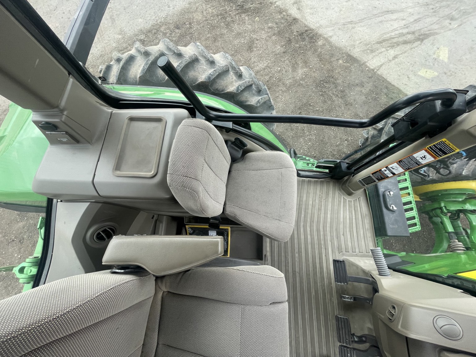 2021 John Deere 8R 310 Image 26