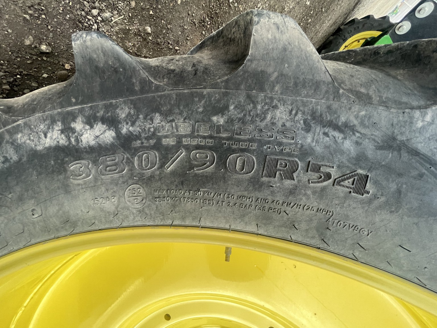 2021 John Deere 8R 310 Image 9