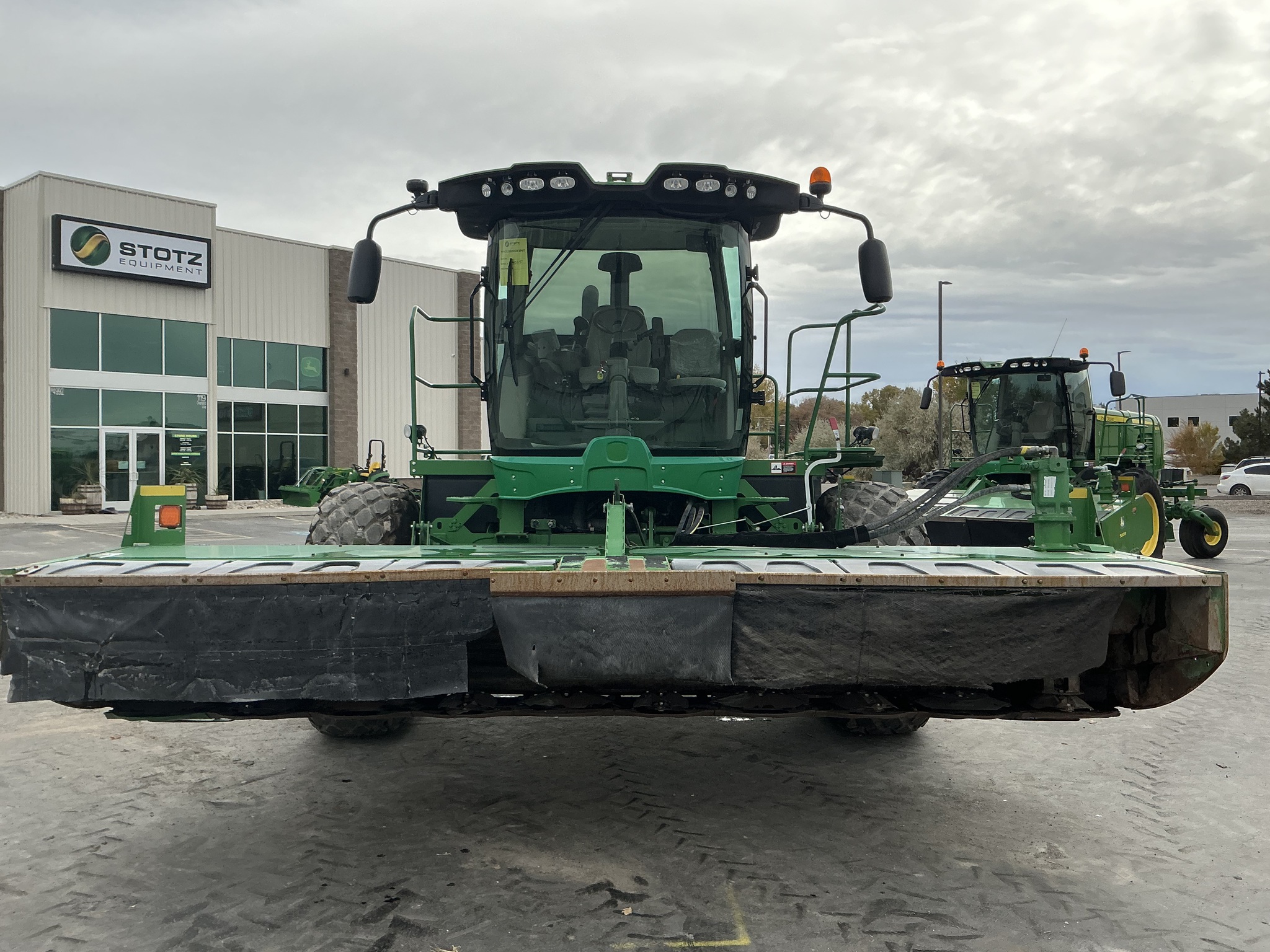 2018 John Deere W235 Image 8