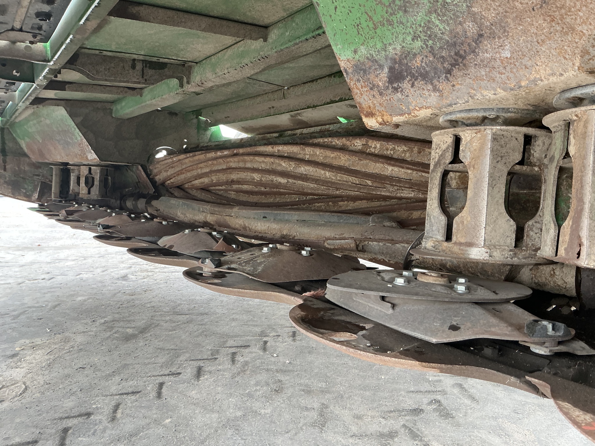 2018 John Deere W235 Image 12