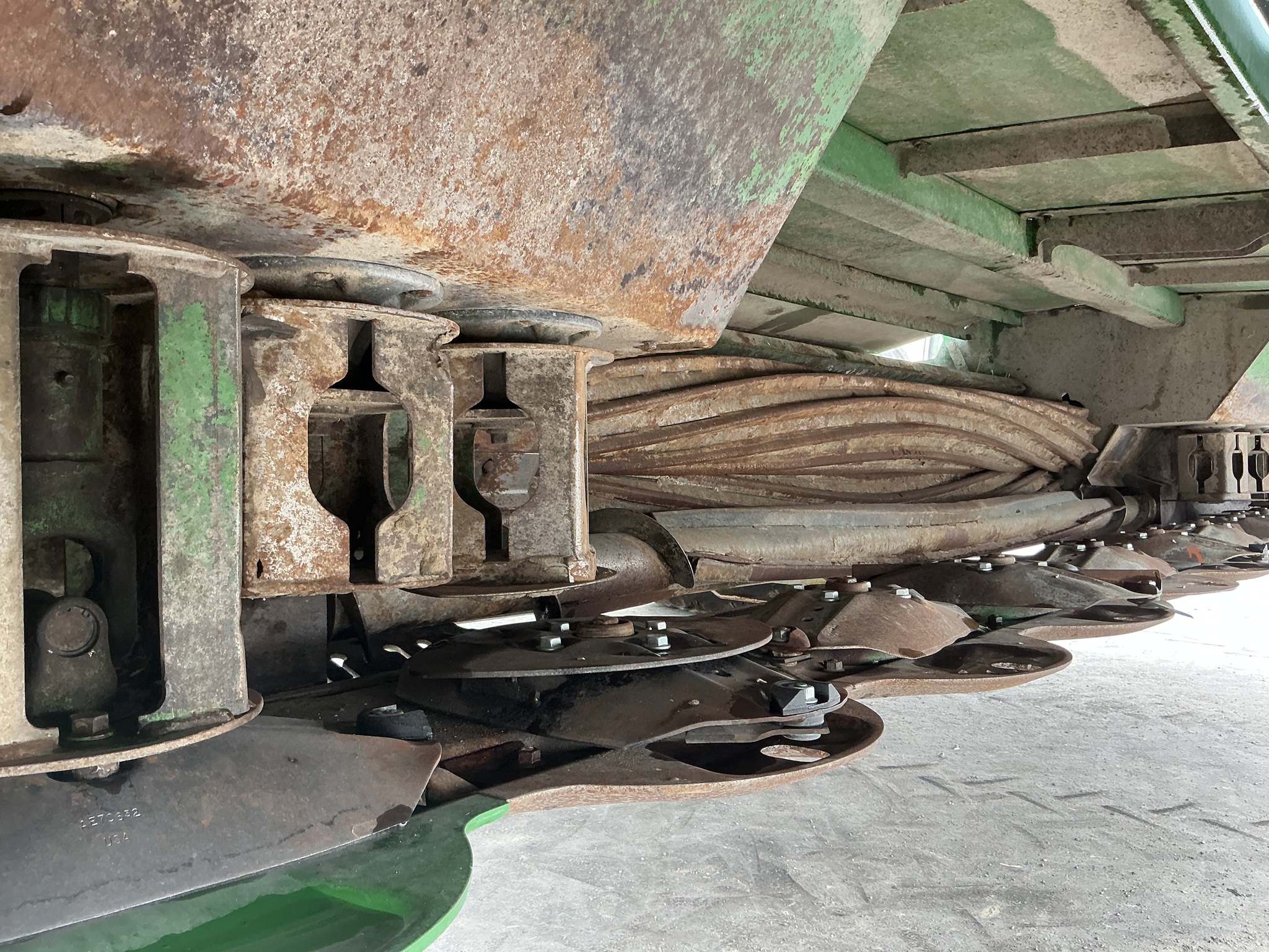 2018 John Deere W235 Image 13