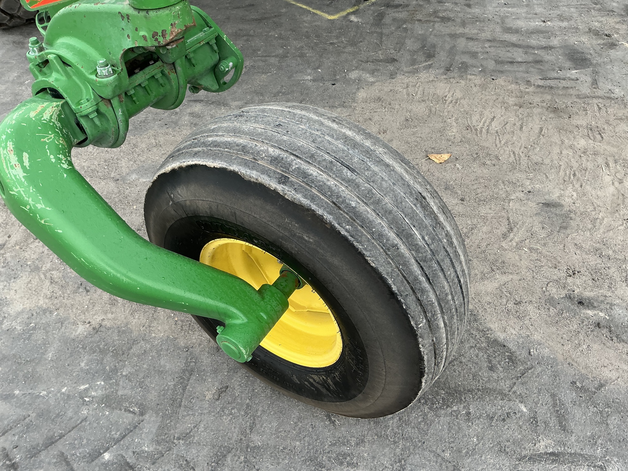 2018 John Deere W235 Image 17