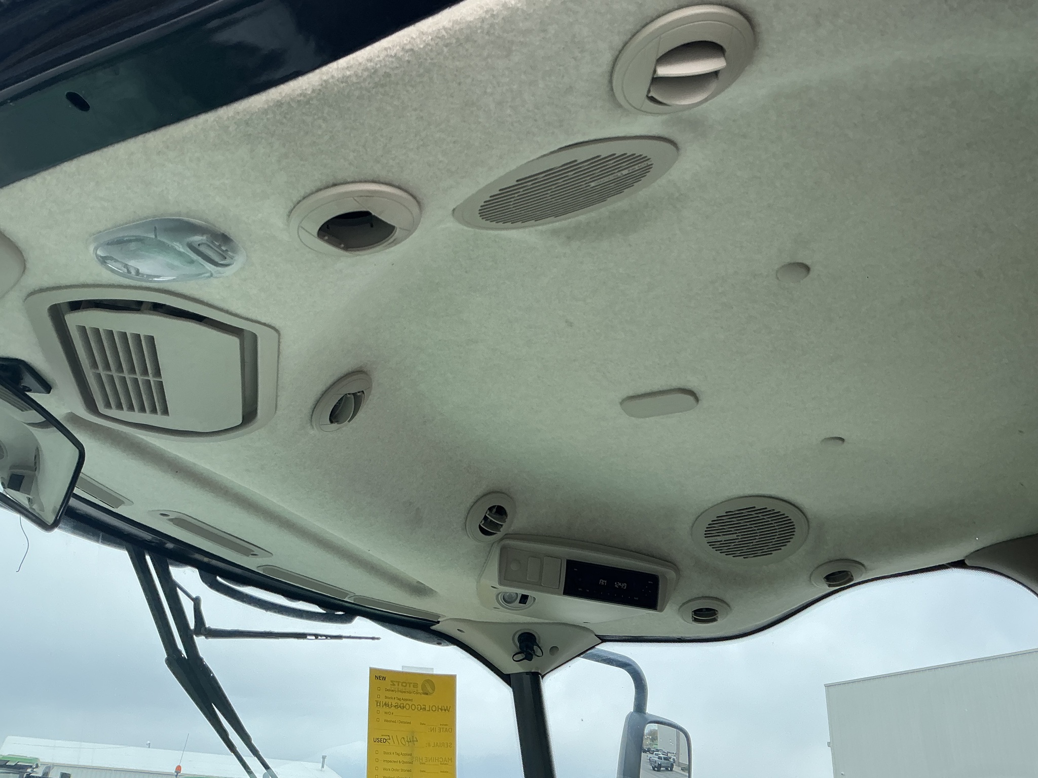 2018 John Deere W235 Image 22