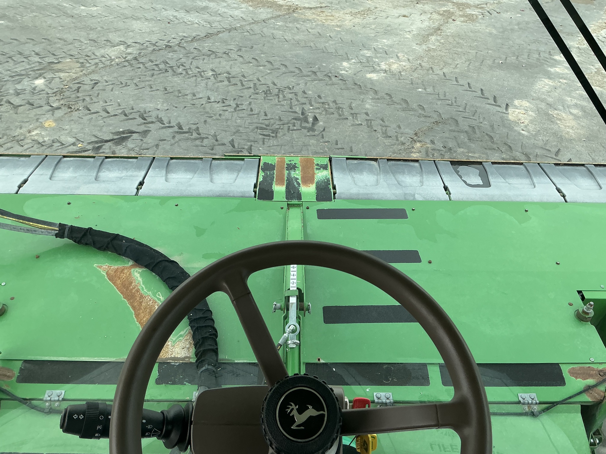 2018 John Deere W235 Image 24