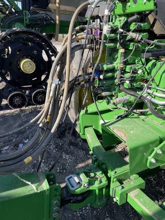 2022 Unverferth Raptor 2030 DT - Photo4