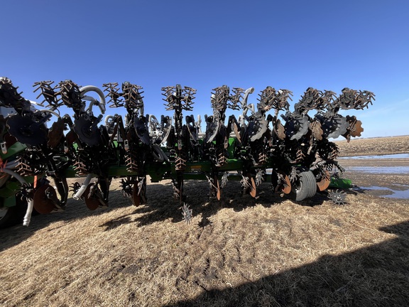 2022 Unverferth Raptor 2030 DT - Photo4