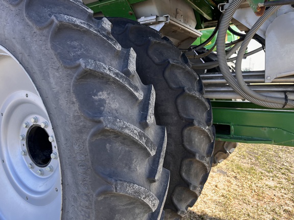 2022 Unverferth Raptor 2030 DT - Photo12