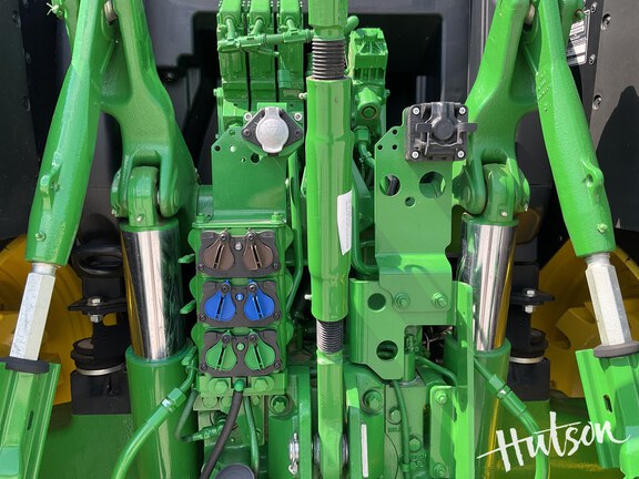 Photo of 2023 John Deere 6R 155