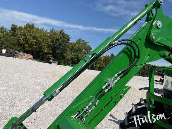Photo of 2023 John Deere 6R 155