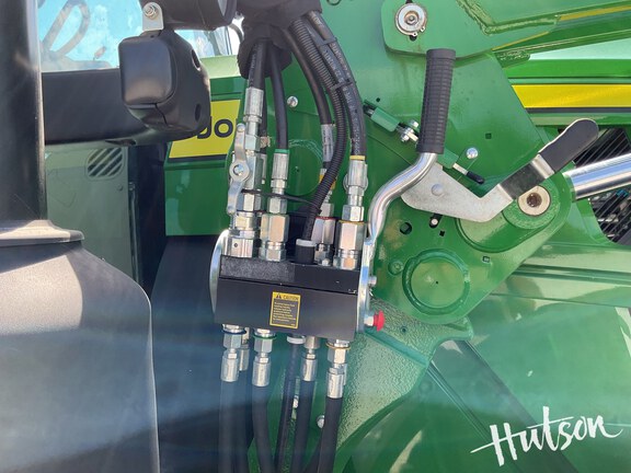 Photo of 2023 John Deere 6R 155