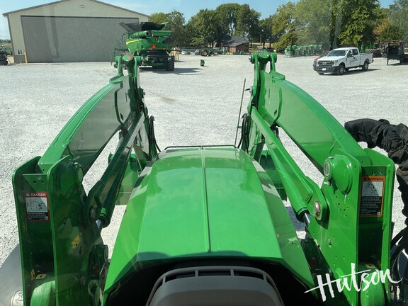 Photo of 2023 John Deere 6R 155