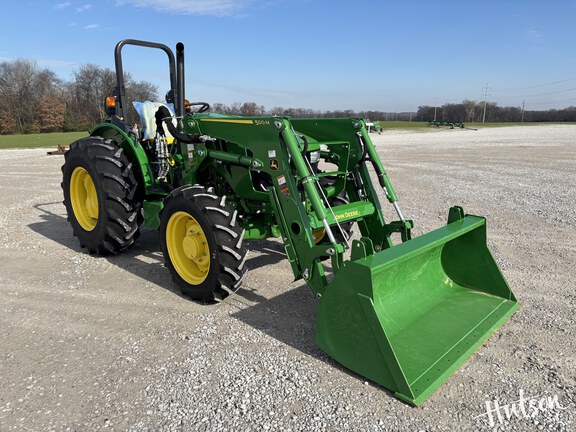 Photo of 2024 John Deere 5067E