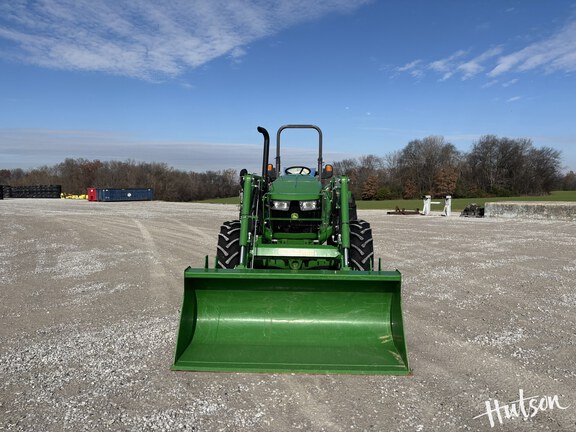 Photo of 2024 John Deere 5067E