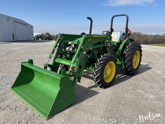 Photo of 2024 John Deere 5067E